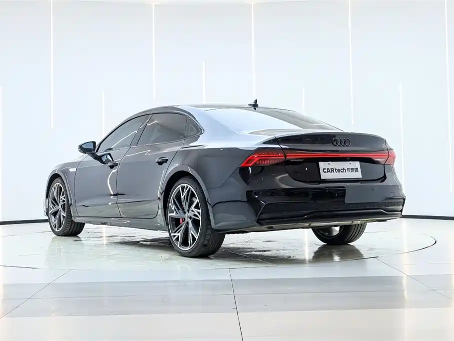 AUDI A7L