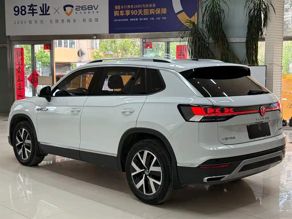 Volkswagen Tayron 2023 280TSI 2WD Luxury Plus Advanced Edition фото 6