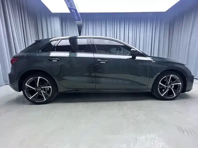 Audi A3 2024 Model Sportback 35 TFSI Fashion Sport — фото 5
