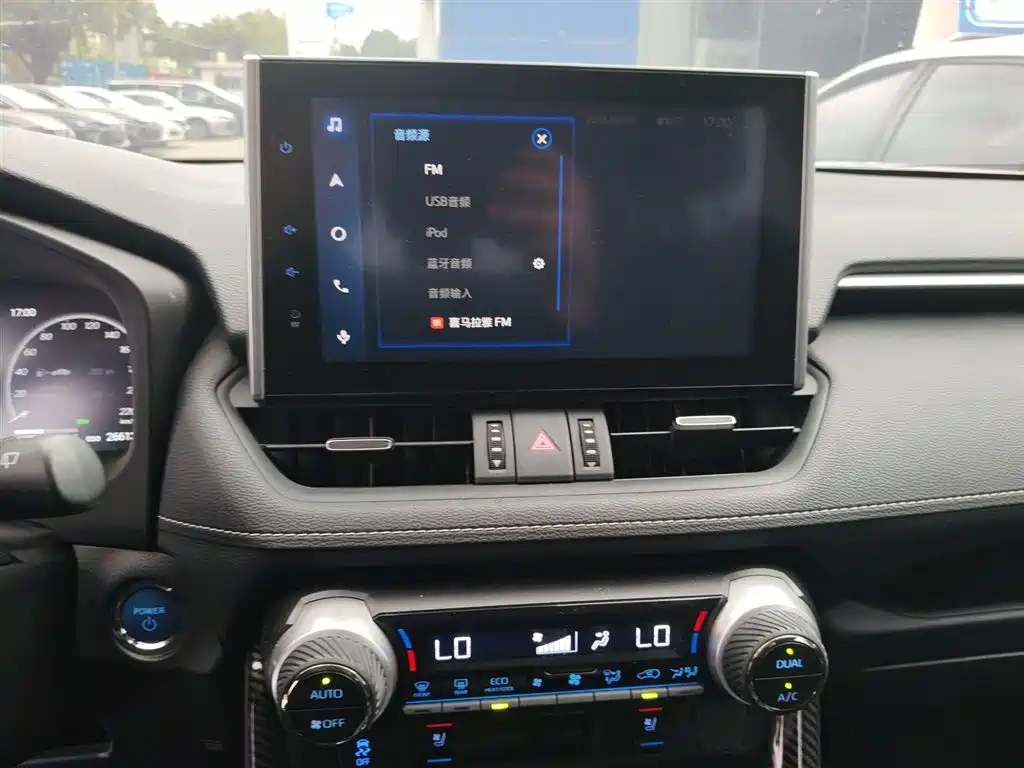 Toyota RAV4 Rongfang 2022 Hybrid 2.5L E-CVT 4WD Elite Plus Edition фото 20