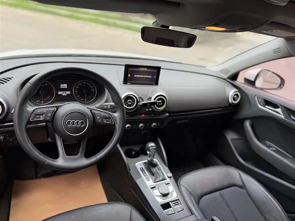 Audi A3 2019 Limousine 35 TFSI Fashion China V фото 3