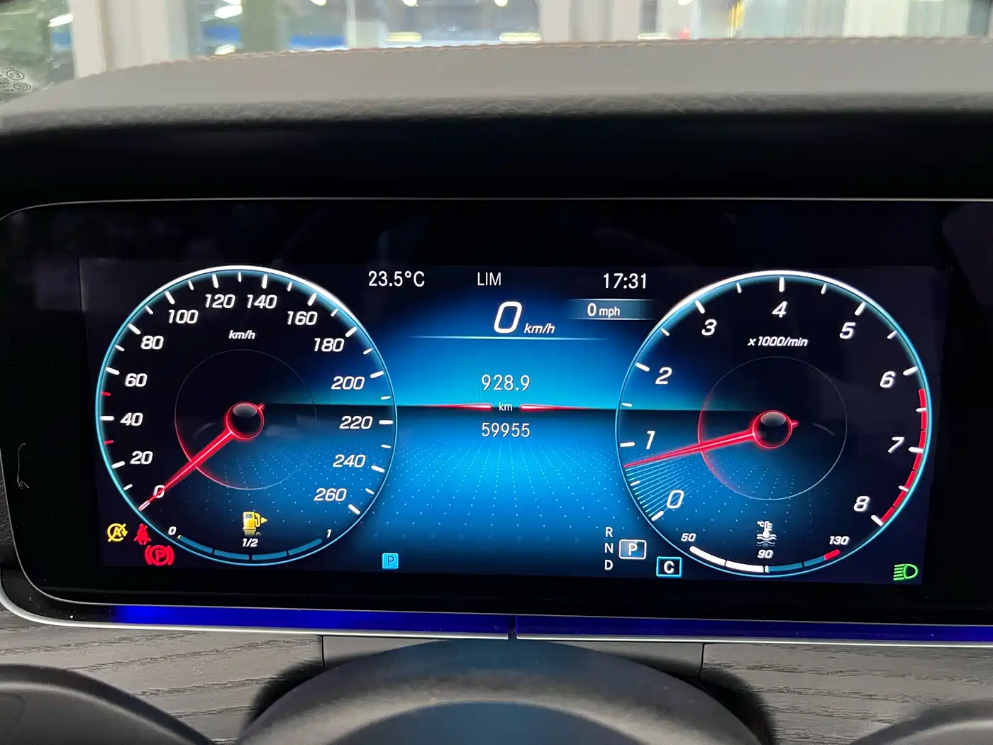 Mercedes-Benz E-Class 2023 E 300 L Sport Luxury фото 20