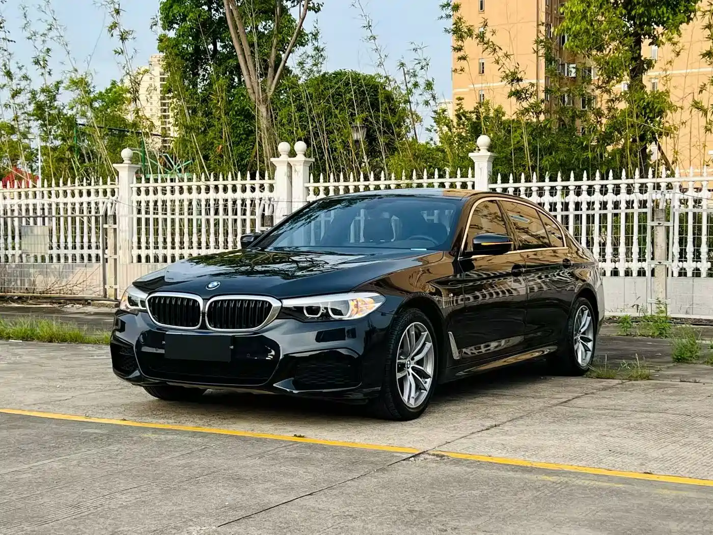 BMW 5 Series 2020 525Li M Sport Package