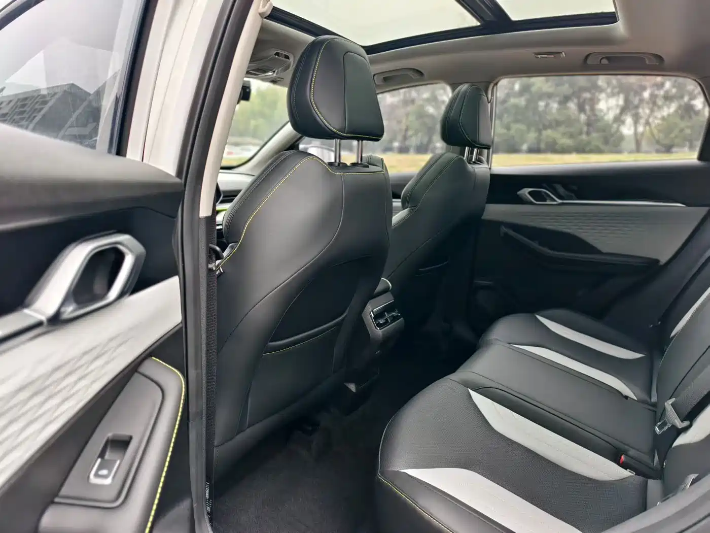 GEELY AUTOMOBILE BINYUE