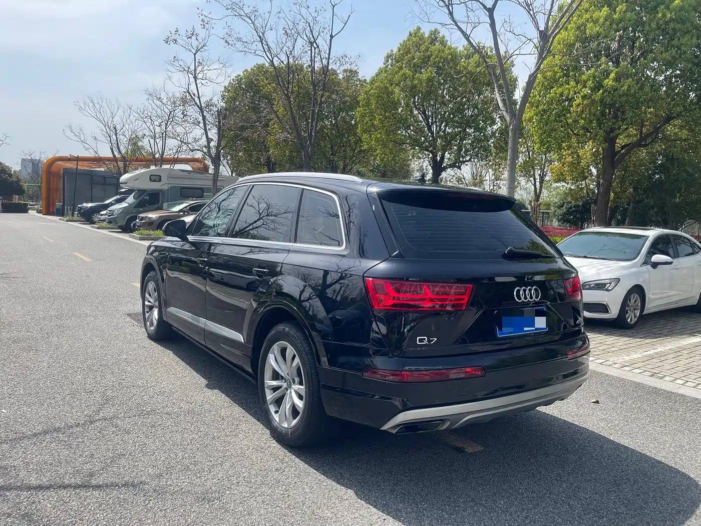 AUDI Q7