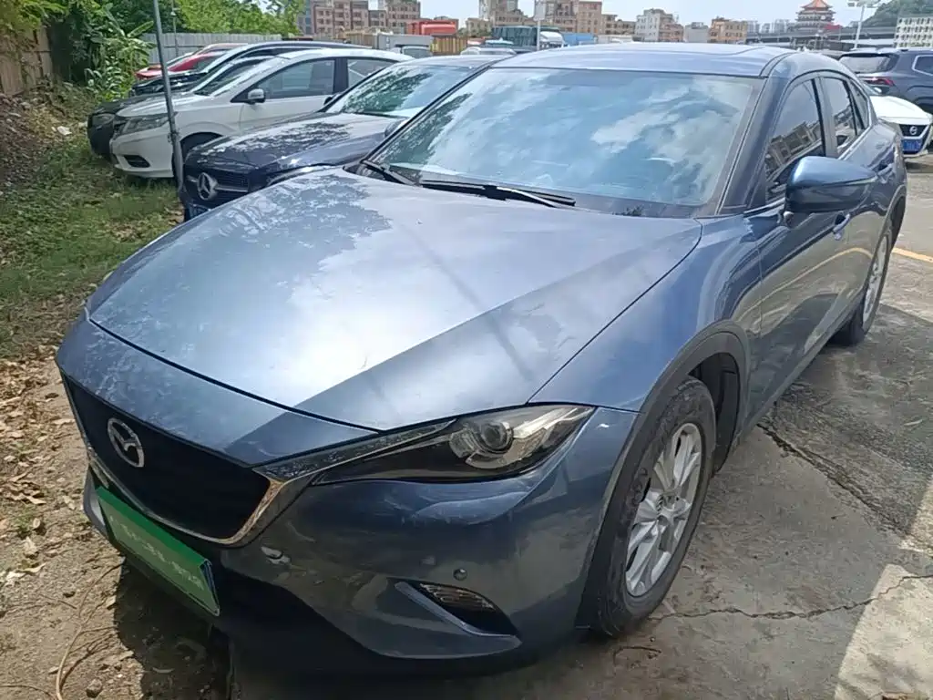 Photo 1 - Mazda CX-4