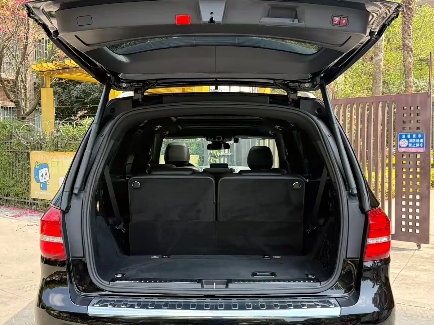 Mercedes-Benz GLS 2018 Facelift GLS 400 4MATIC Sport фото 40