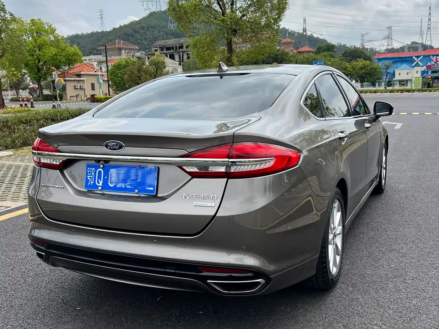 FORD MONDEO