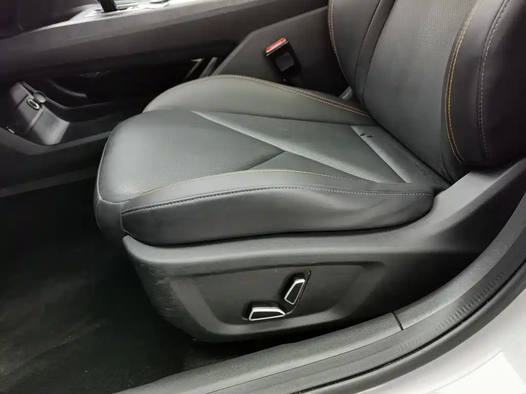 Changan UNI-V 2022 2022 1.5T Premium Model