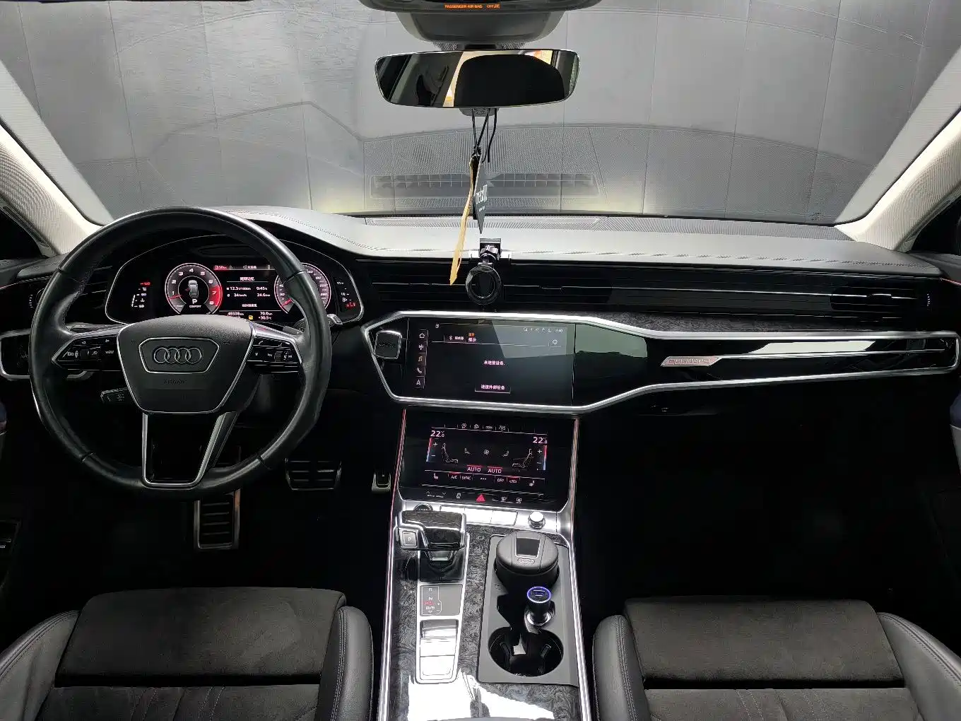 Фото 8 - Audi A6 (Import)