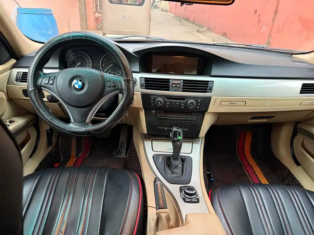 BMW 3 Series 2012 320i Luxury фото 7