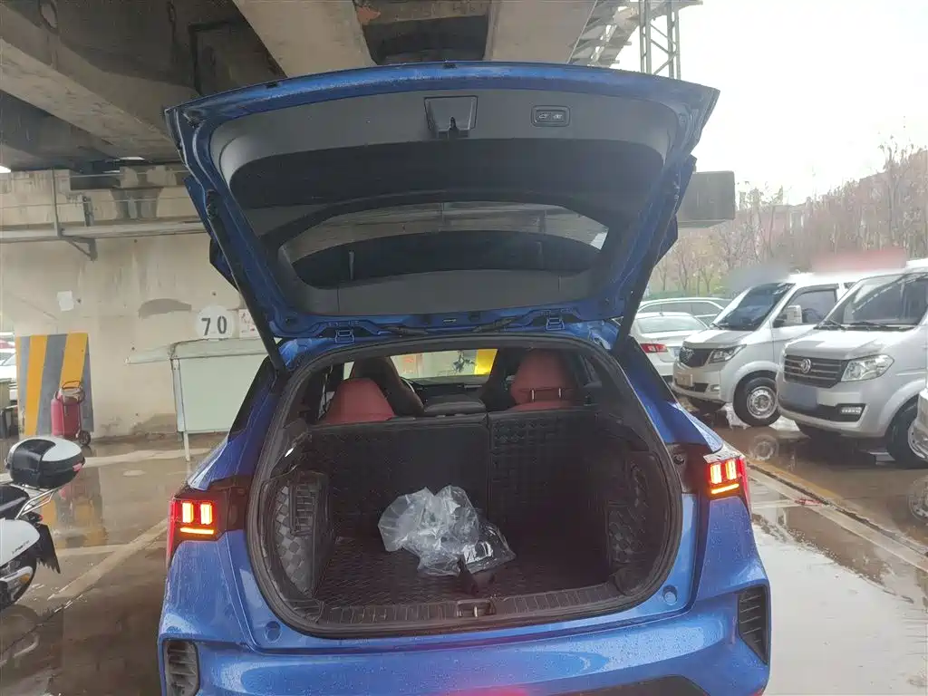 Lynk & Co 06 2020 1.5T Power Pro фото 15