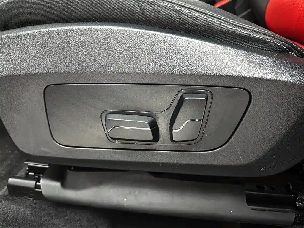 BMW X1 2023 sDrive20Li X Design Package фото 18