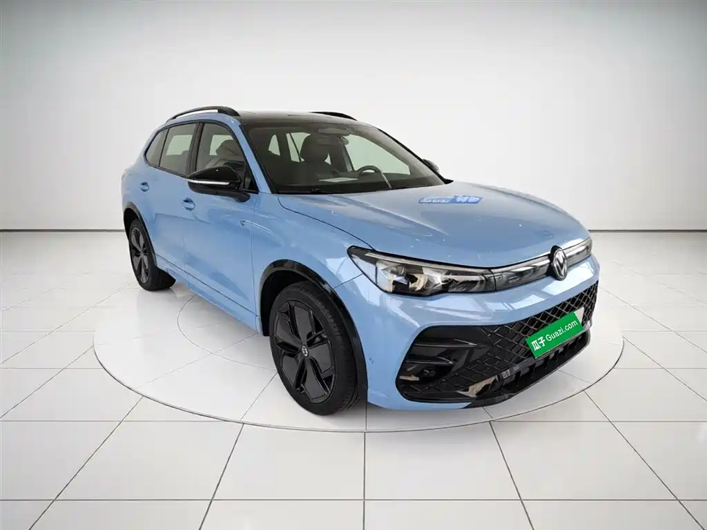 Volkswagen Tiguan L 2024 PRO 380TSI 4WD R-Line Premium Edition фото 4