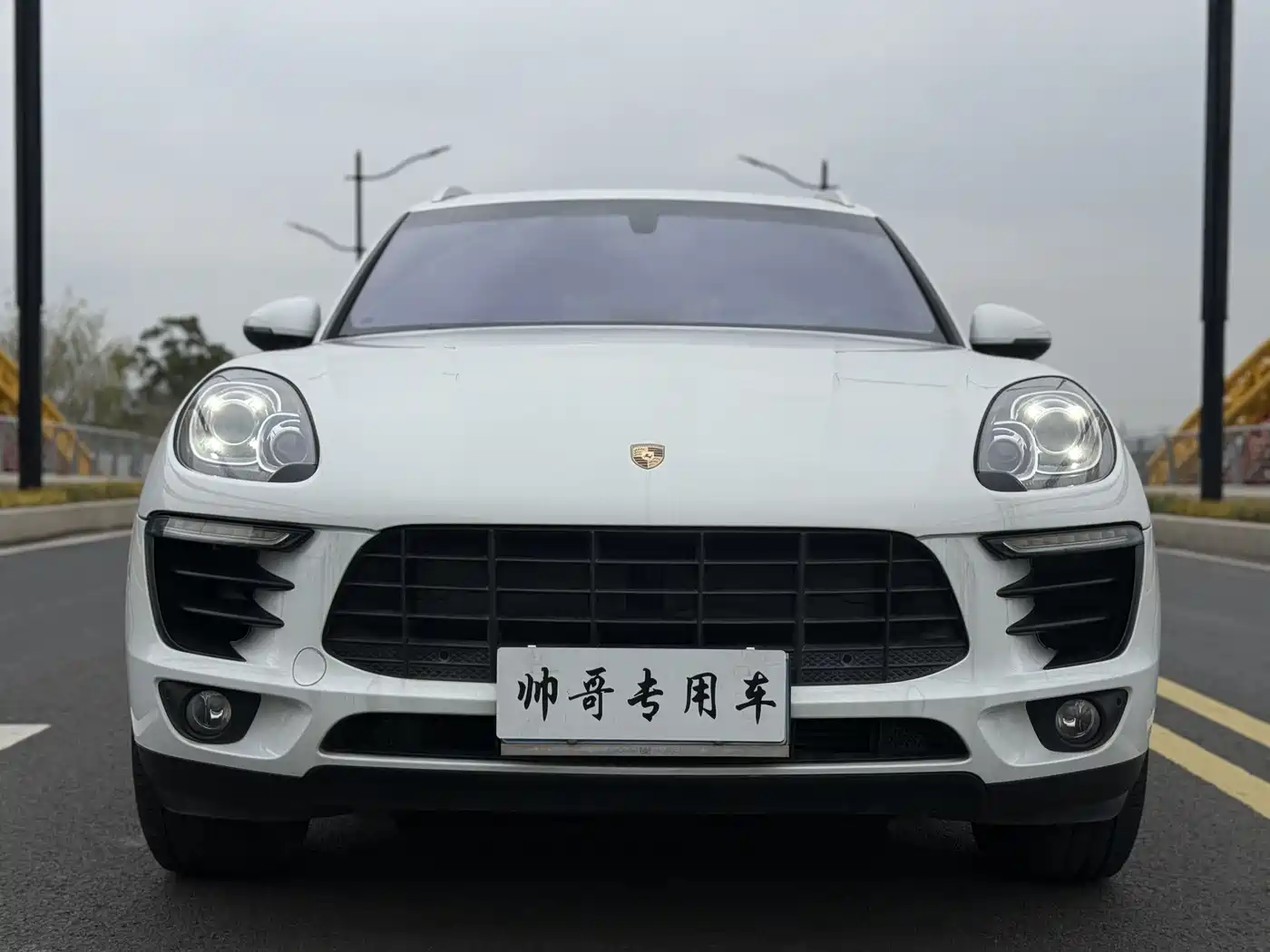Porsche Macan 2016 Macan 2.0T фото 2