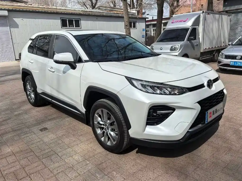 Toyota Wildlander 2024 2.0L CVT 2WD Urban Edition фото 3
