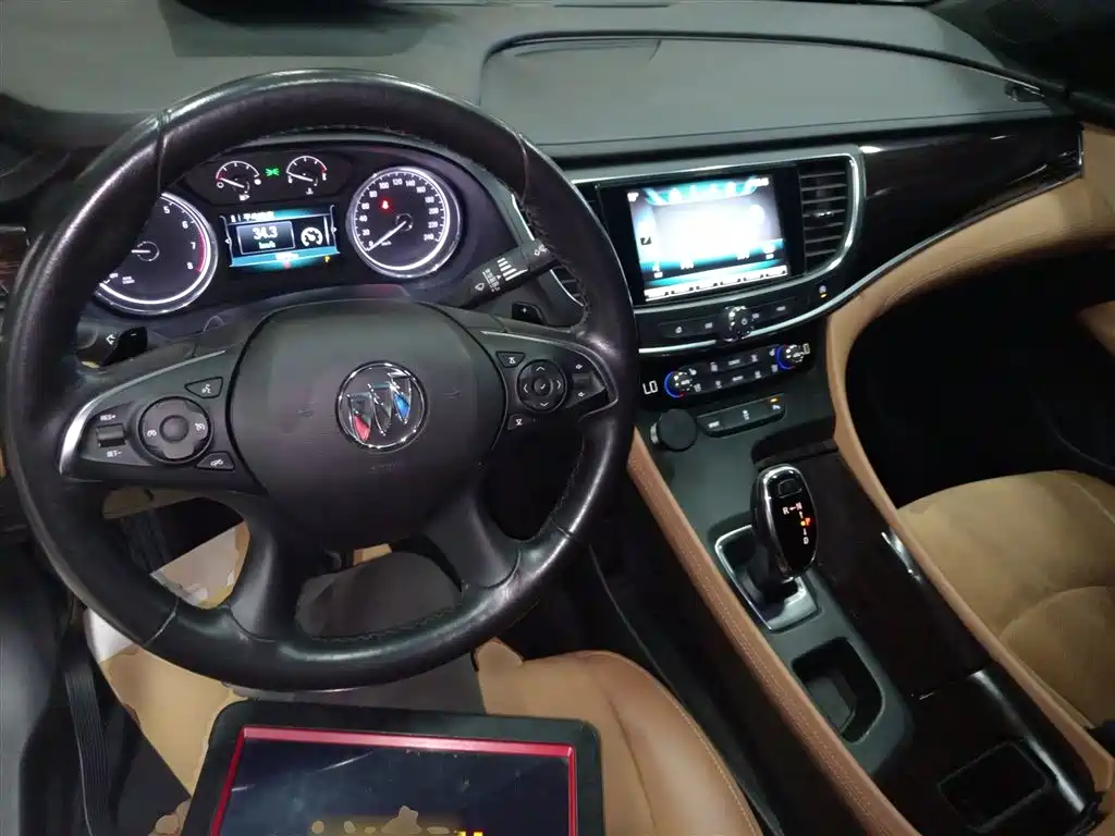 Buick LaCrosse 2016 20T Elite Type фото 9