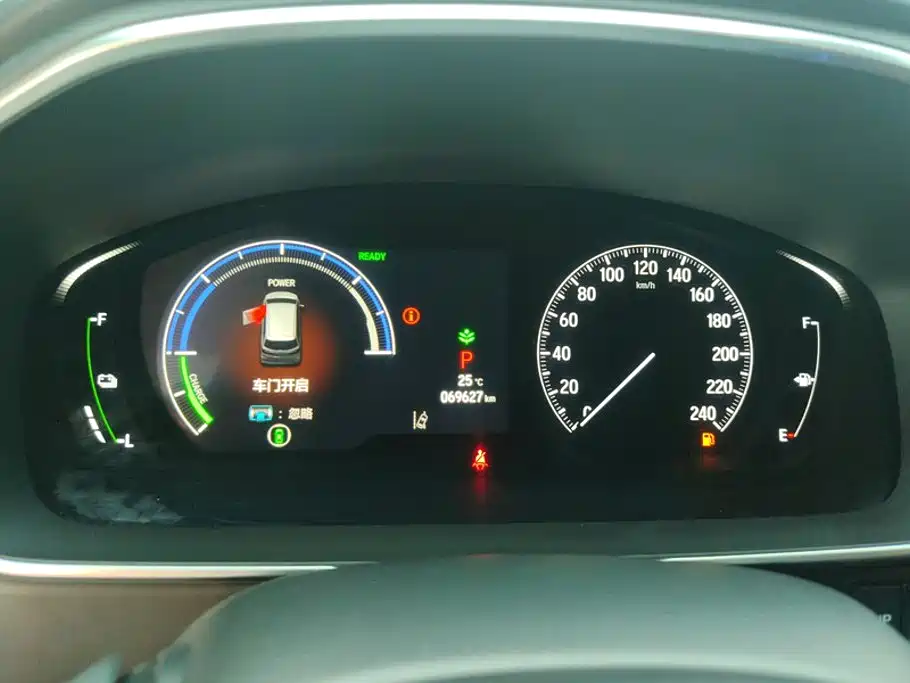 Фото 14 - Honda Odyssey