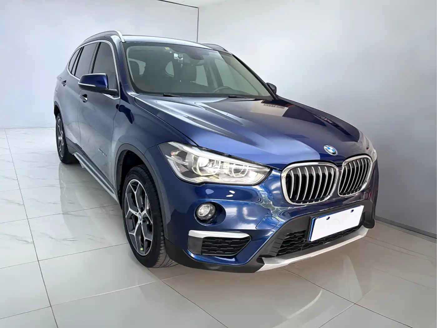 BMW X1 2018 sDrive18Li Premium Model фото 3