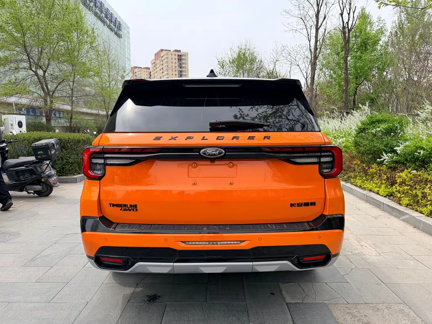Ford Explorer 2024 2.3T EcoBoost Kunlun Summit Edition 7-Seater фото 8
