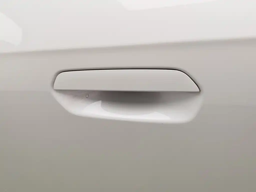 BMW iX1, миниатюра 18