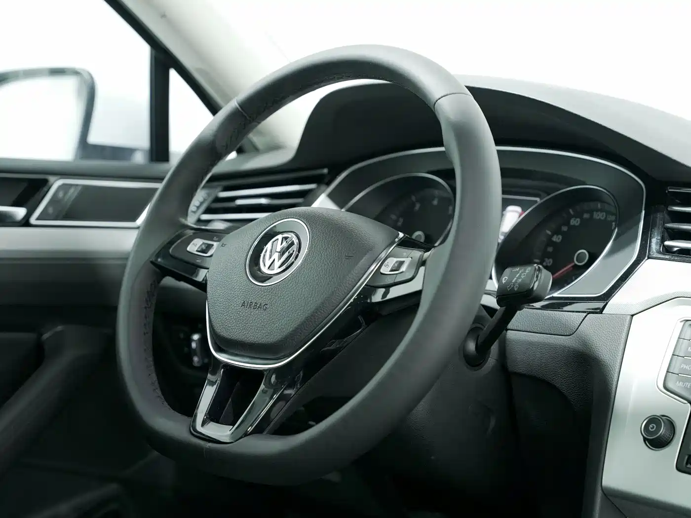 Volkswagen Weilan 2016 380TSI 2WD Comfort Edition фото 8