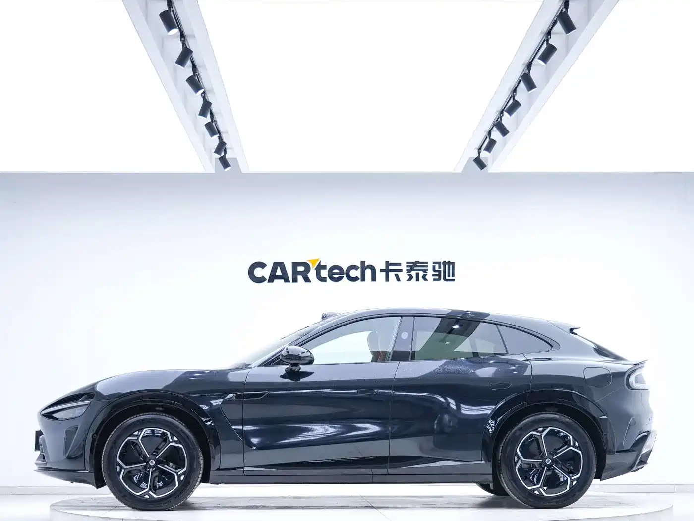 Xiaomi Auto Xiaomi YU7 2025 Extended Range RWD Edition фото 2