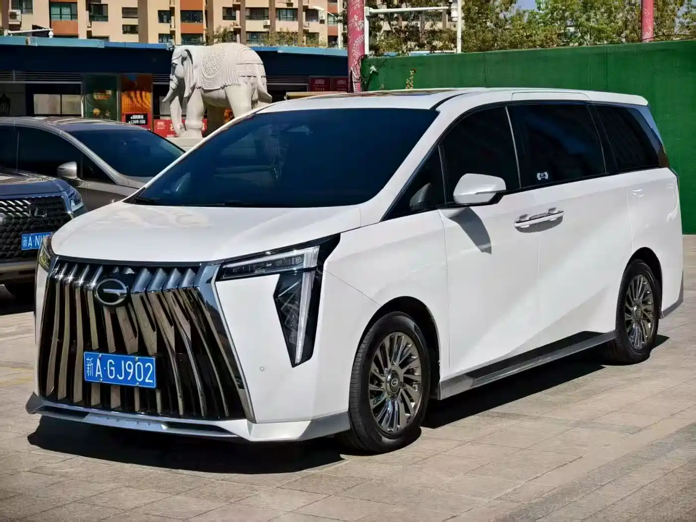 GAC Trumpchi Trumpchi M8 2023 Model Master Series 400T Flagship Edition