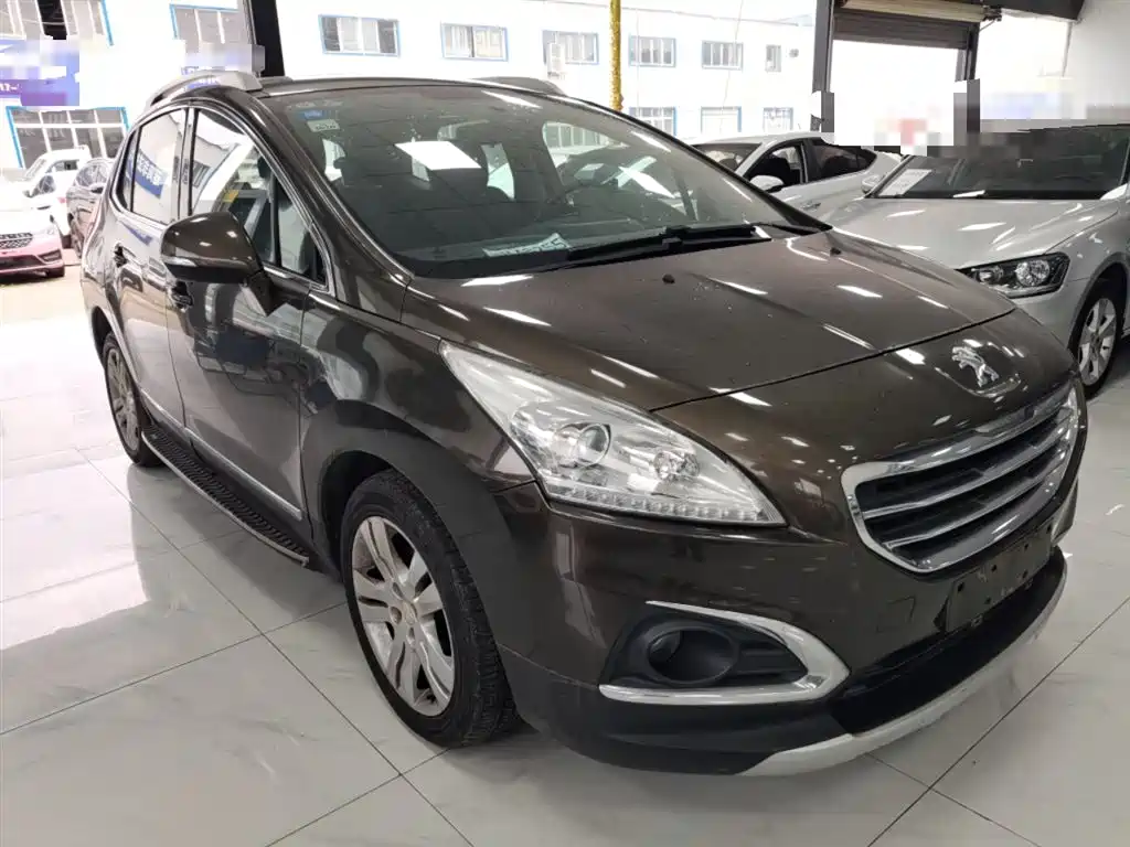 Peugeot 3008 2013 2.0L Automatic Classic Edition фото 22