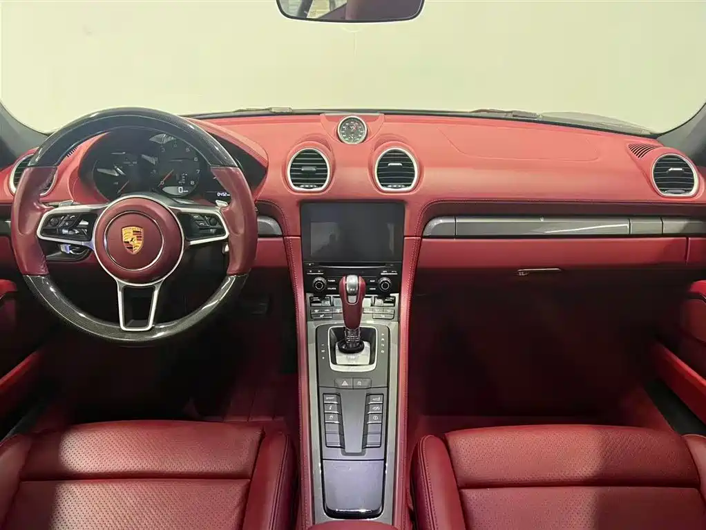 Porsche 718 2018 Cayman 2.0T фото 8