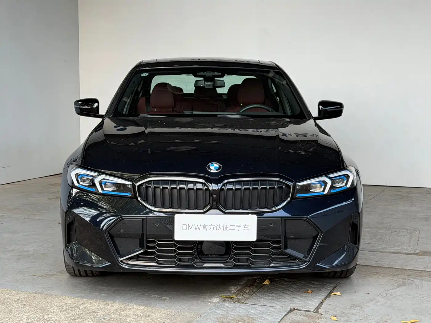 BMW 3 Series 2025 330Li Premium M Sport Night Edition фото 2