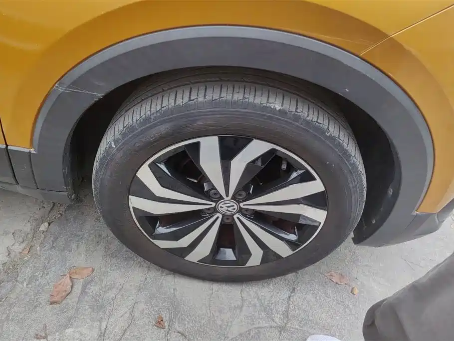 Volkswagen T-Cross 2019 280TSI DSG Luxury Edition фото 6