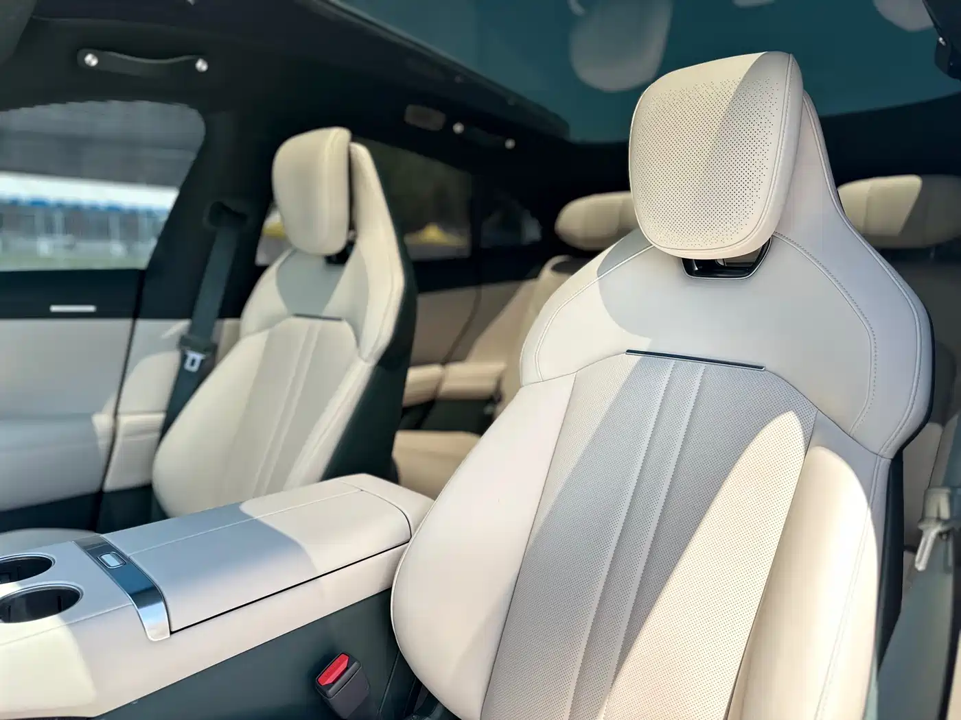 Xiaomi Auto Xiaomi YU7 2025 Extended Range AWD Pro фото 8