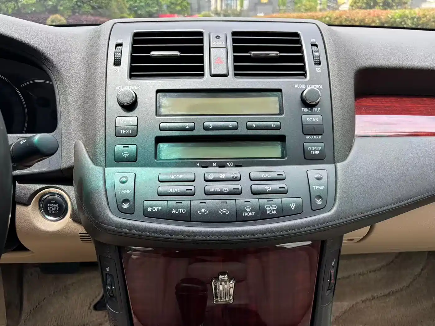Toyota Crown 2011 2.5L Royal Leather Sunroof Special Edition фото 11
