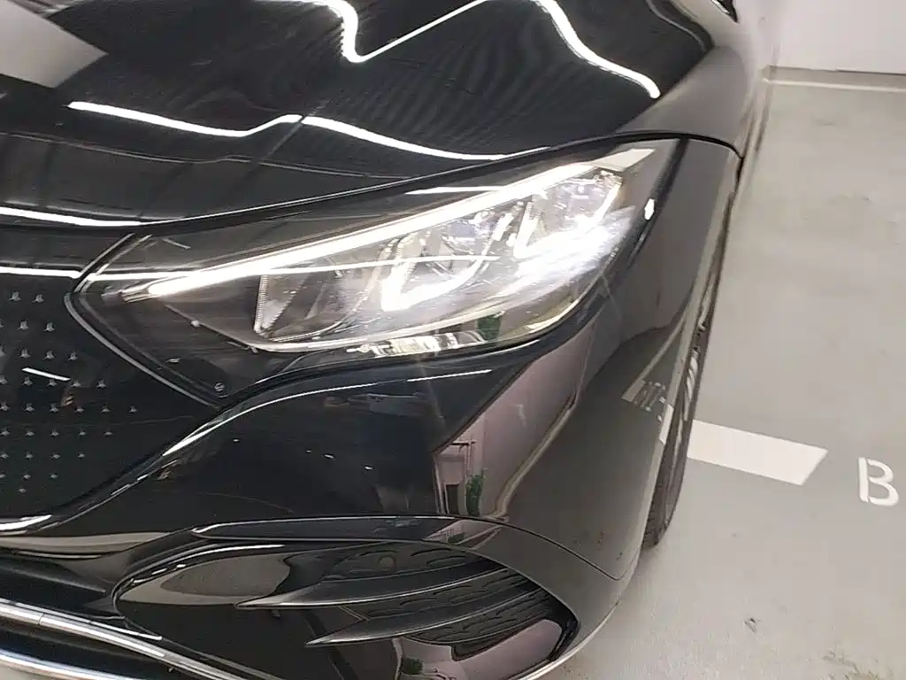 Фото 24 - Mercedes-Benz EQE