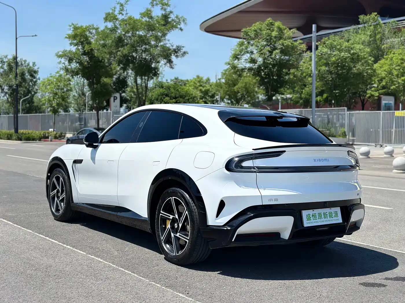 Xiaomi Auto Xiaomi YU7 2025 Extended Range AWD Pro фото 3