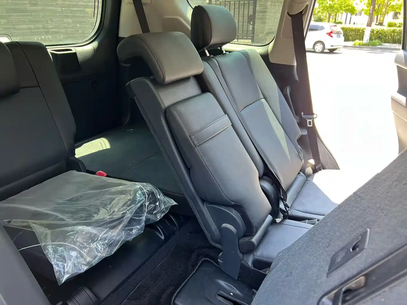 Toyota Prado 2016 2.7L Auto Luxury Edition фото 6