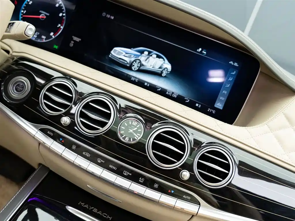 Mercedes-Benz Maybach S-Class 2018 Model S 680 фото 20