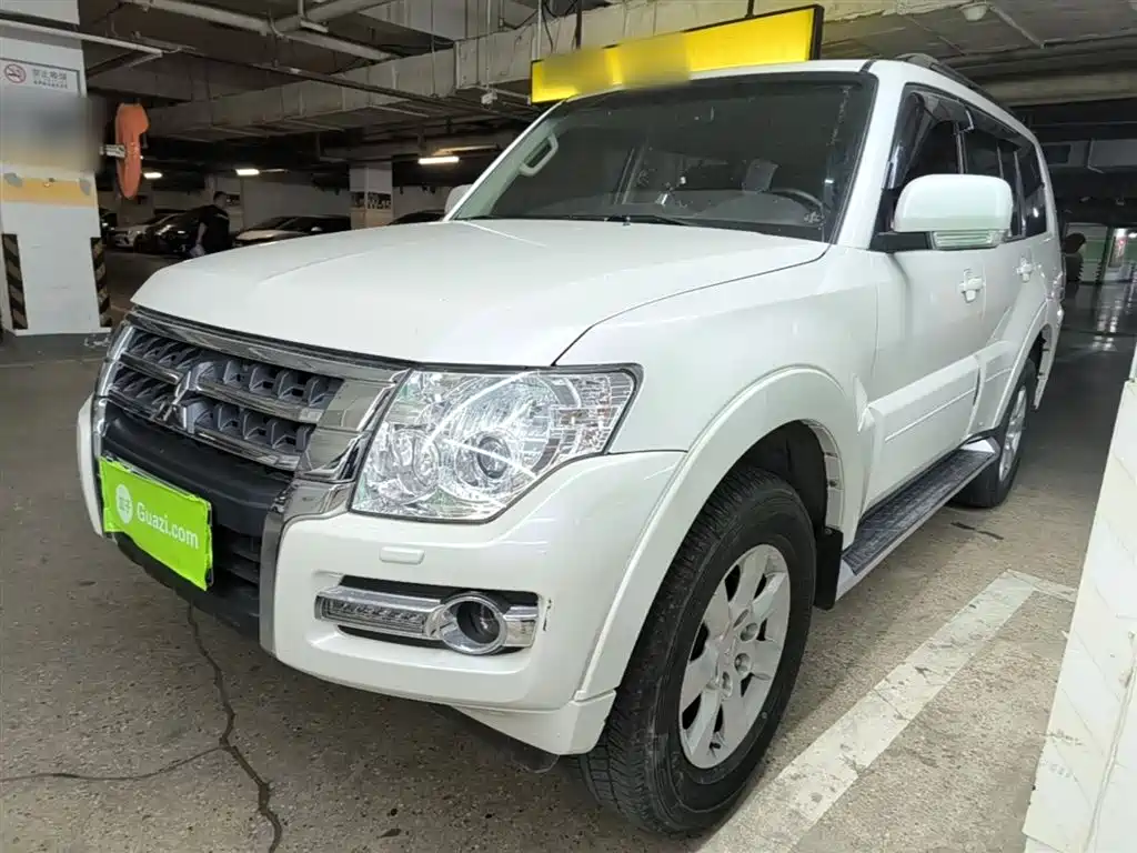 Mitsubishi Pajero (Import) 2016 3.0L Automatic Standard (China IV)