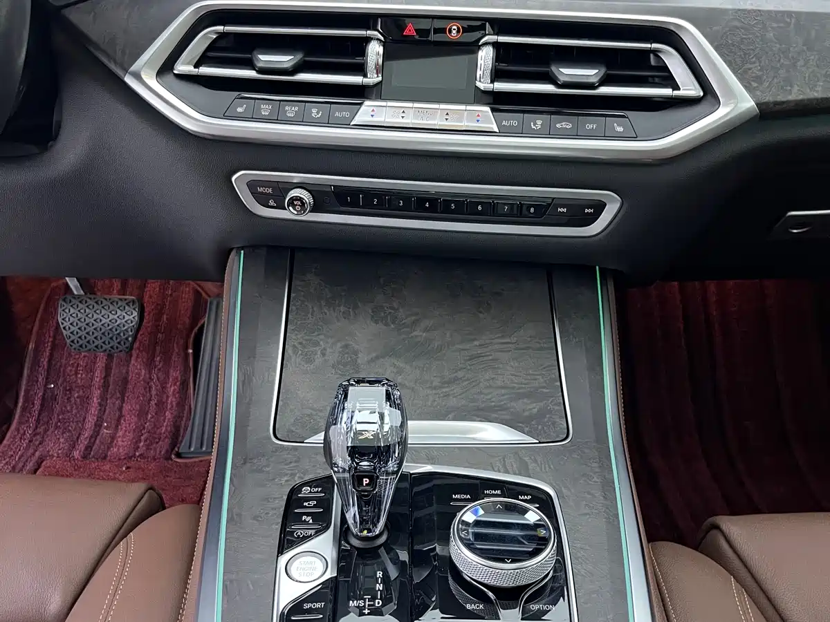 BMW X5 (Import) 2020 xDrive40i Premium M Sport Package фото 14