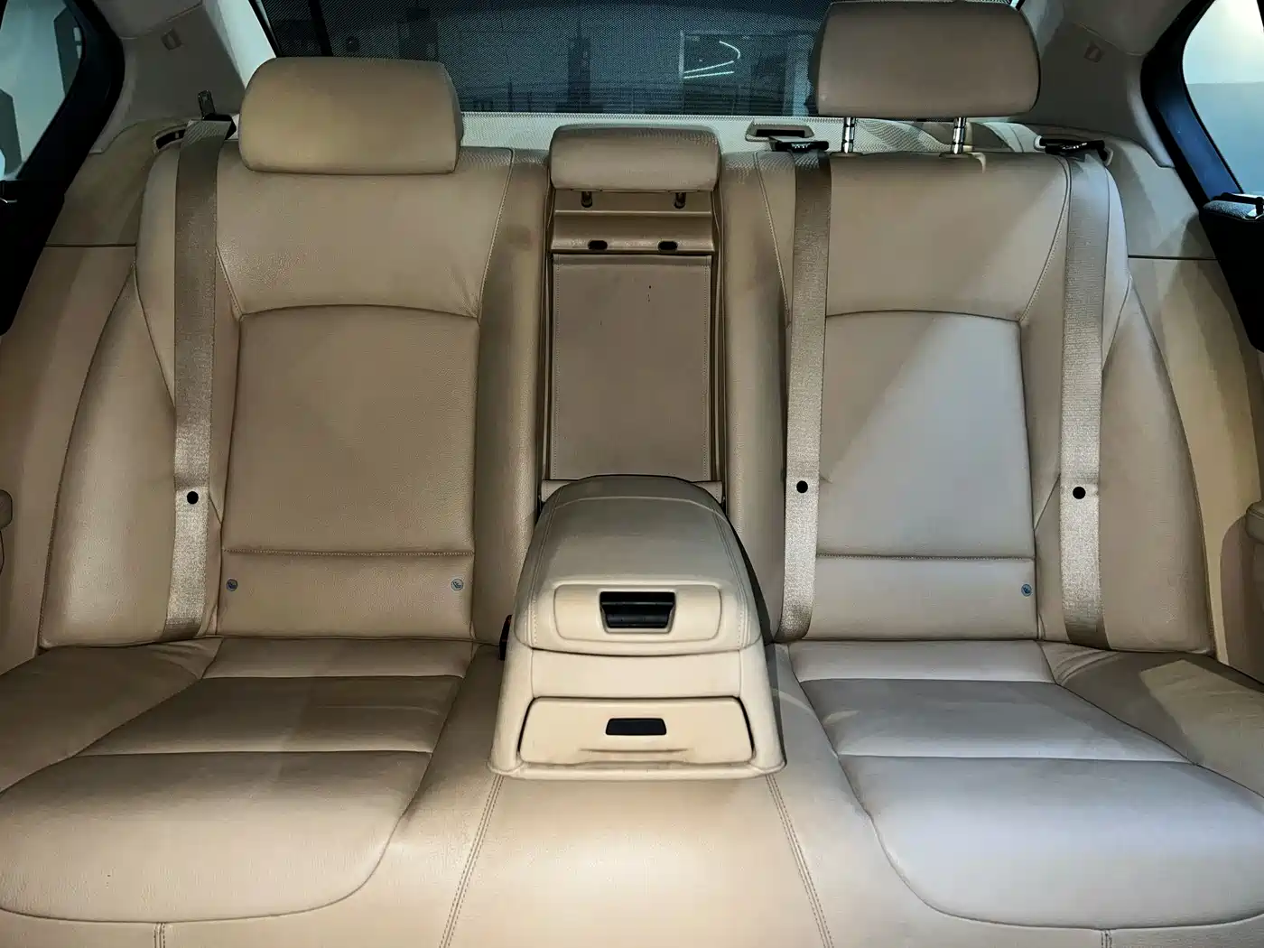 BMW 7 Series 2009 Model 740Li Leading Edition фото 15