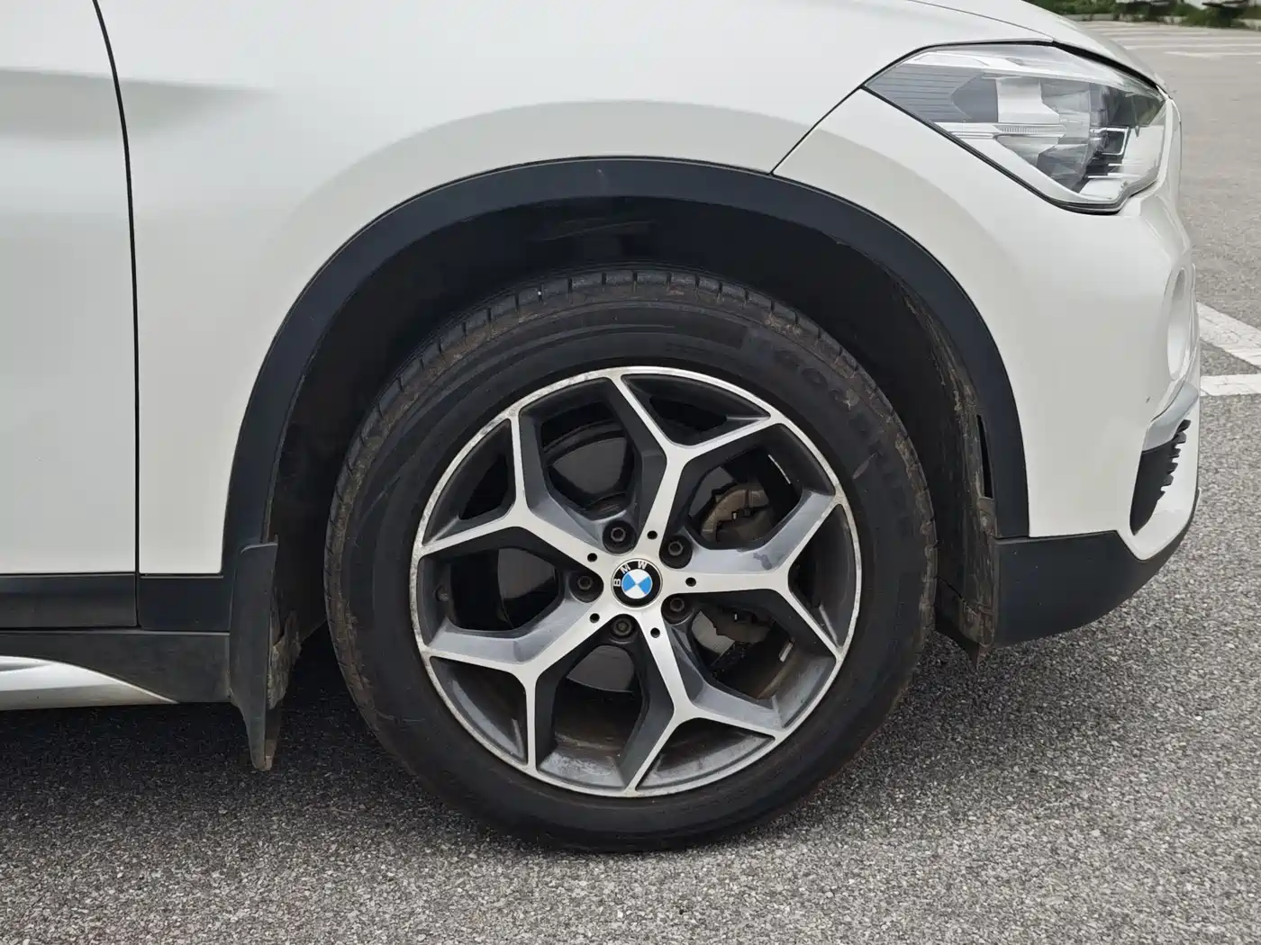 BMW X1 2018 sDrive18Li Premium Model фото 12