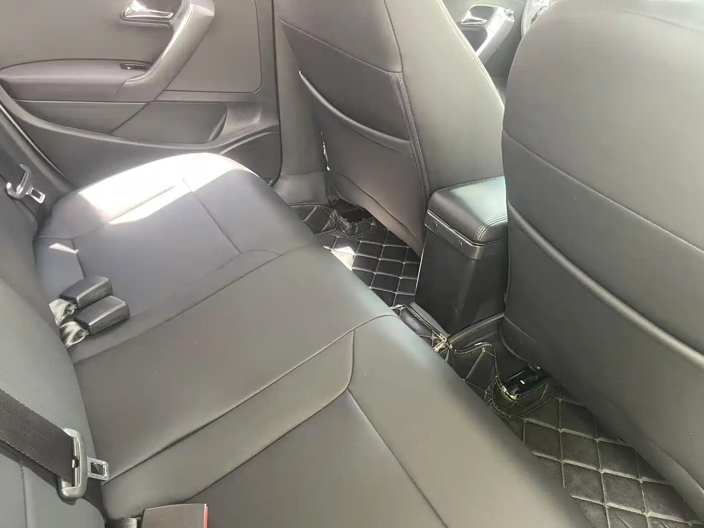 Volkswagen Polo 2018 1.5L Auto Comfort фото 7