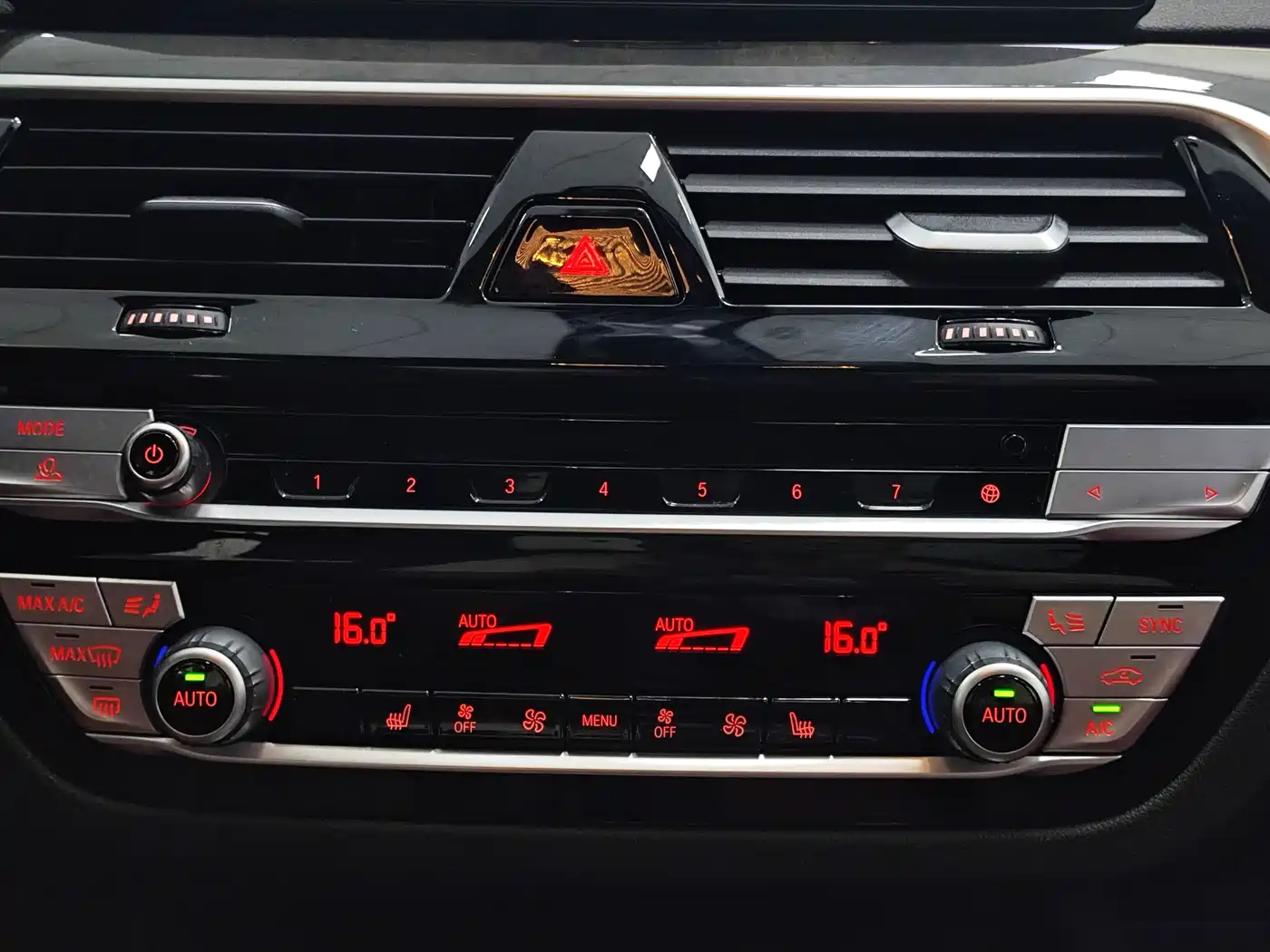 BMW 5 Series 2020 530Li Leading M Sport Package фото 14