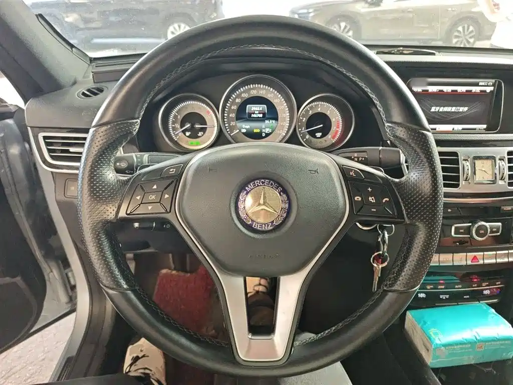 Mercedes-Benz E-Class 2014 Facelift E 260 L Sport Luxury фото 3