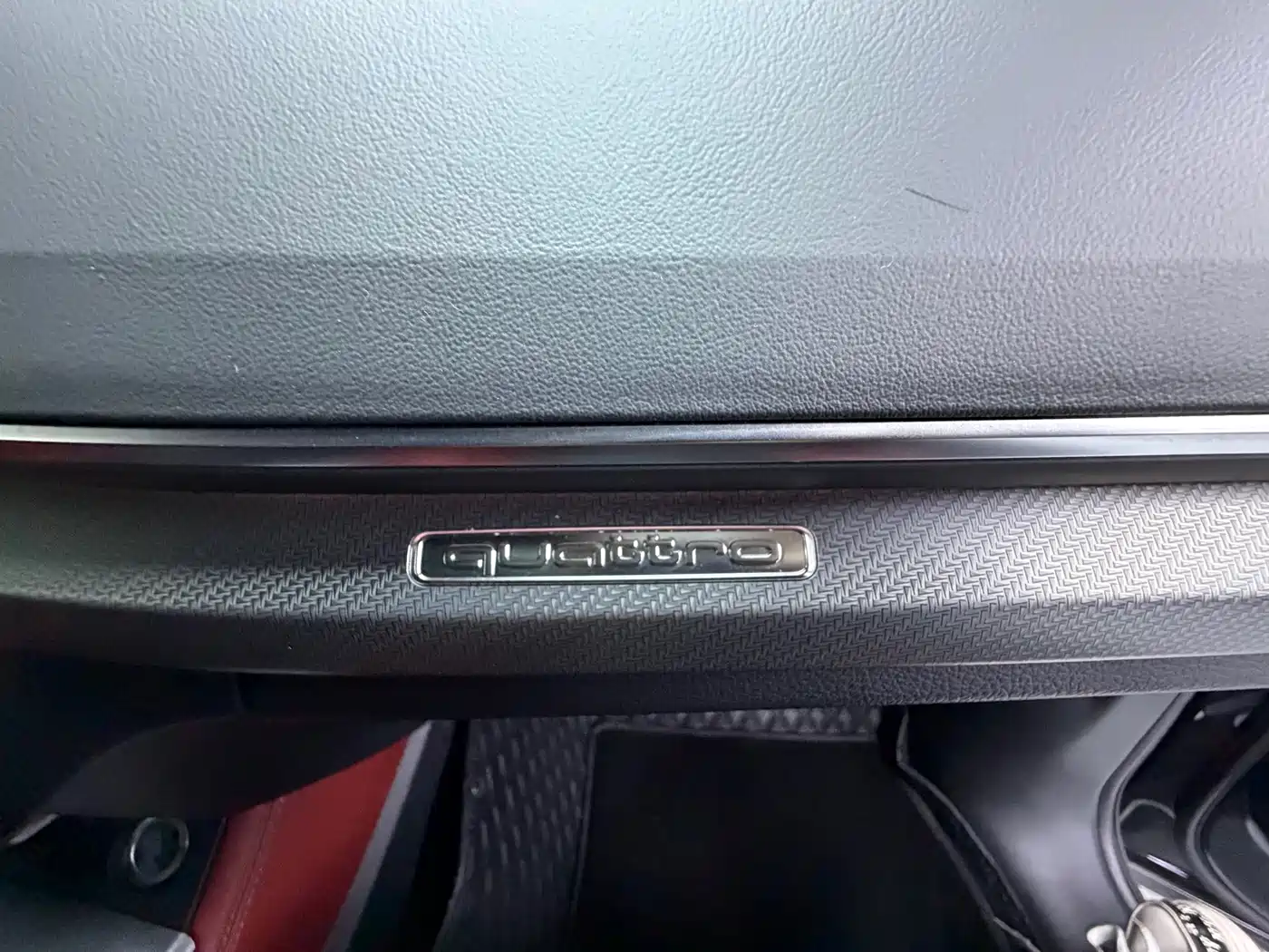 Audi Q5L 2024 Model 40 TFSI Luxury Dynamic фото 16