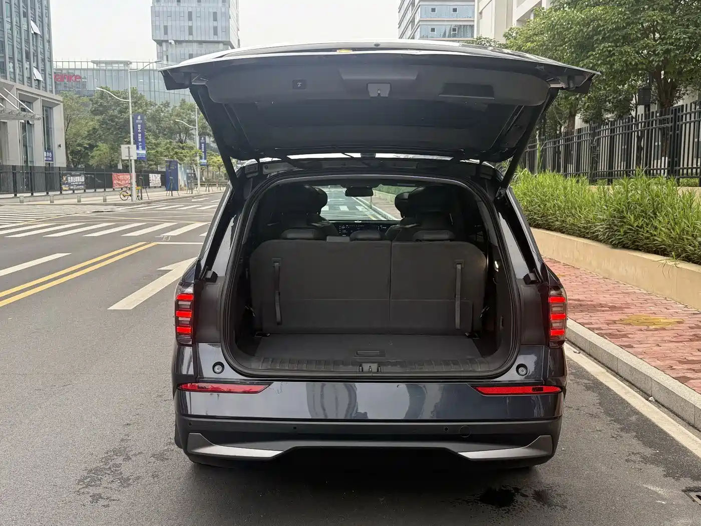 Ford Edge 2023 Edge L 2.0T EcoBoost E Hybrid FWD 7-Seater Luxury фото 8