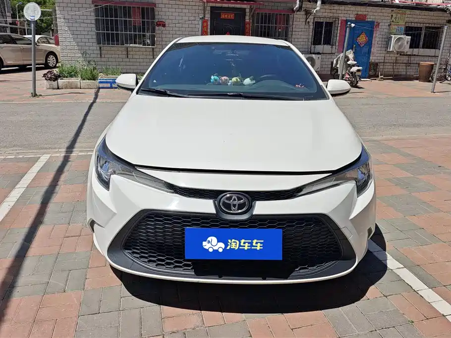 Toyota Levin 2021 TNGA 1.5L CVT Progressive Edition фото 2