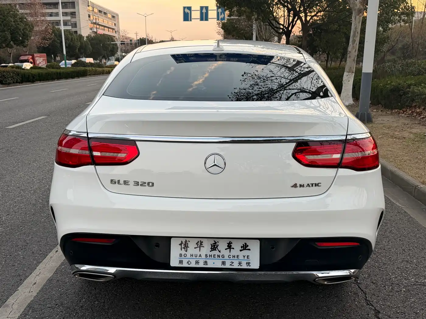 Mercedes-Benz GLE Coupe 2015 GLE 320 4MATIC Coupe SUV фото 16