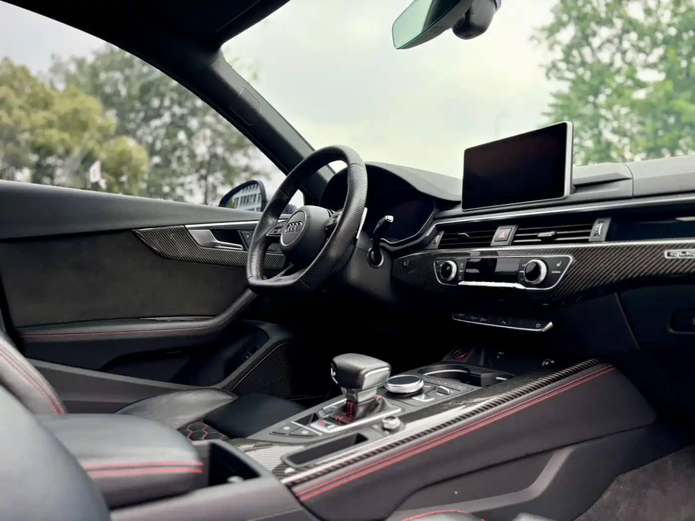 Audi RS 4 2019 RS 4 2.9T Avant фото 7